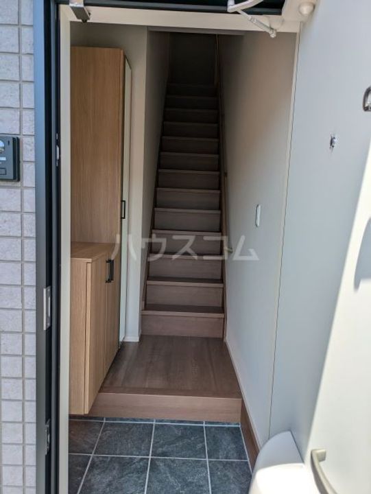 AFC RESIDENCE 三保松原Bの玄関