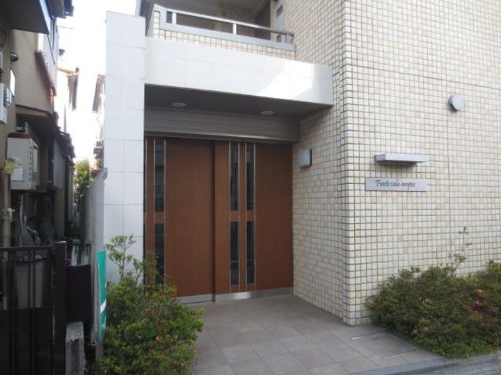 フォンテサラアンピオの地図