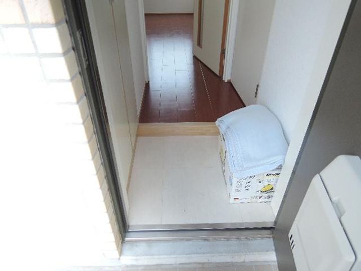 フォンテサラアンピオの玄関