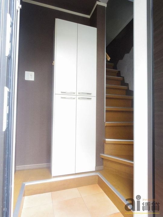 埼玉県所沢市大字上安松(アパート)の賃貸物件の玄関