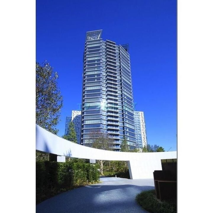 東京都新宿区新宿6(マンション)の賃貸物件の外観