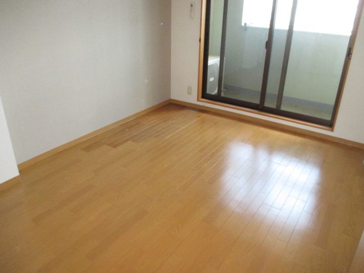 コ-ポ丸藤5の居間