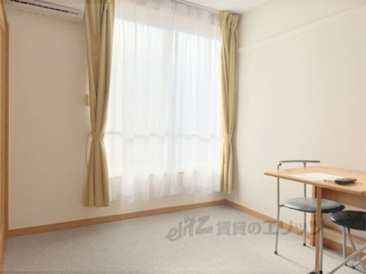 レオパレス後三条の内装