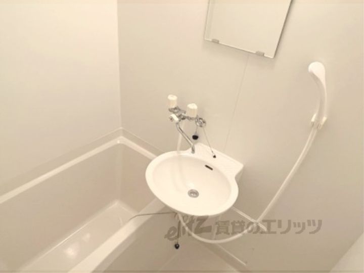 レオパレス後三条の風呂