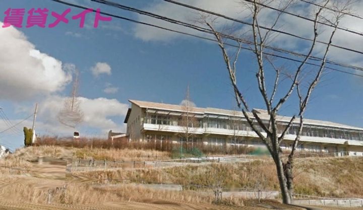 ヴィルアザレA棟の周辺