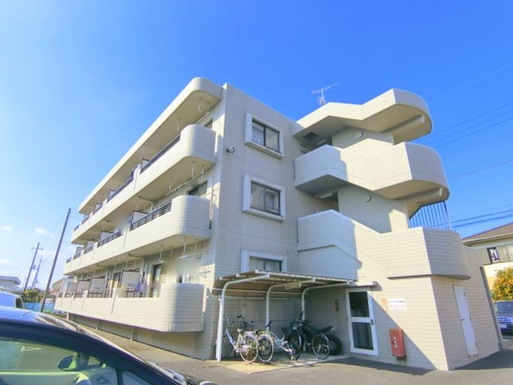 ラ・クレール新原の外観