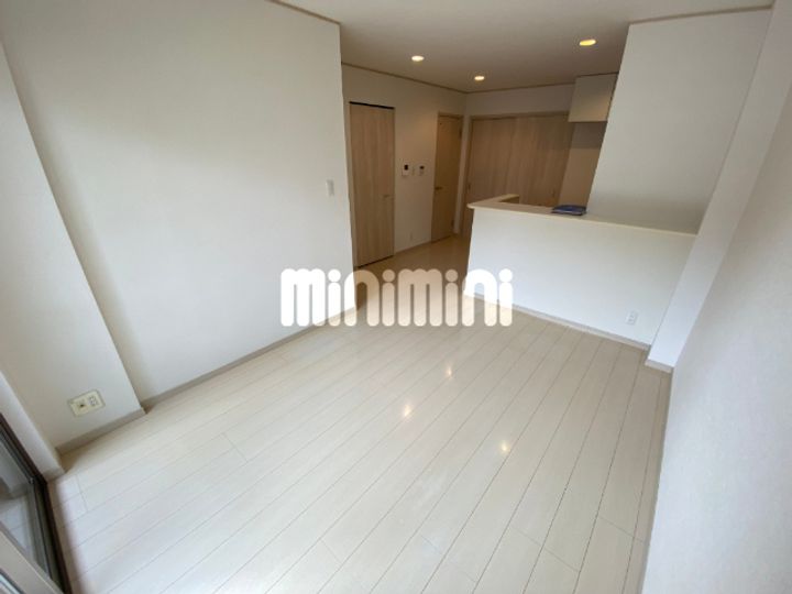 シャンテ勝田台の居間