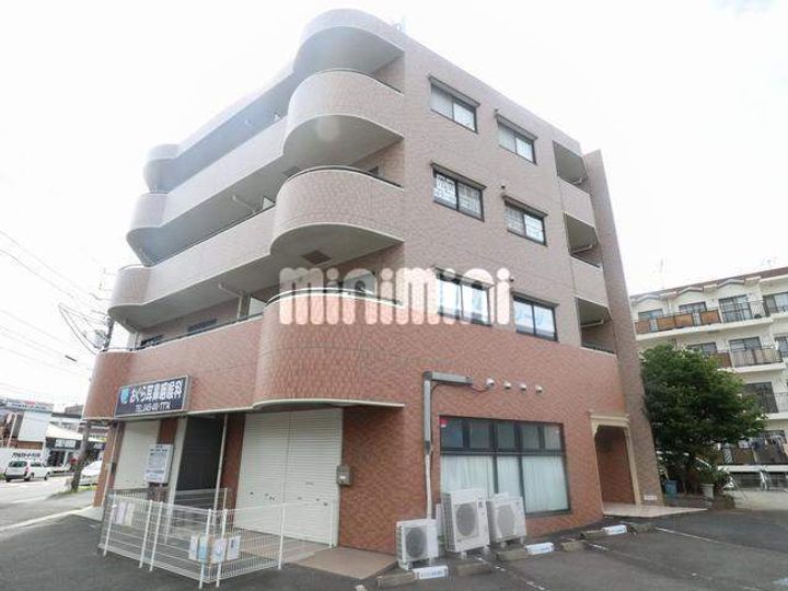 グランフォレストの外観
