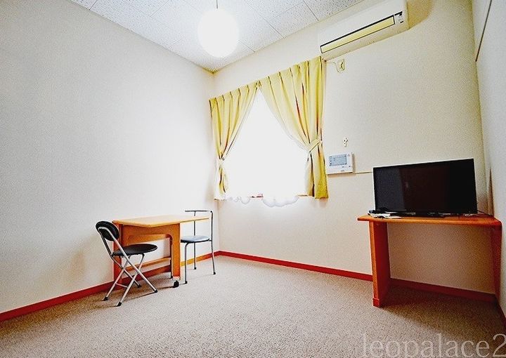 神奈川県横浜市港北区大曽根台(マンション)の賃貸物件の居間