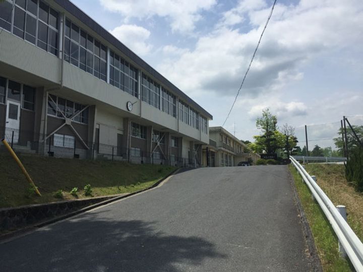 メゾン雅の周辺