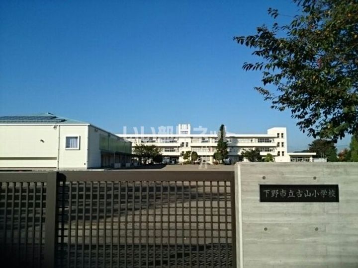 シェモアの周辺