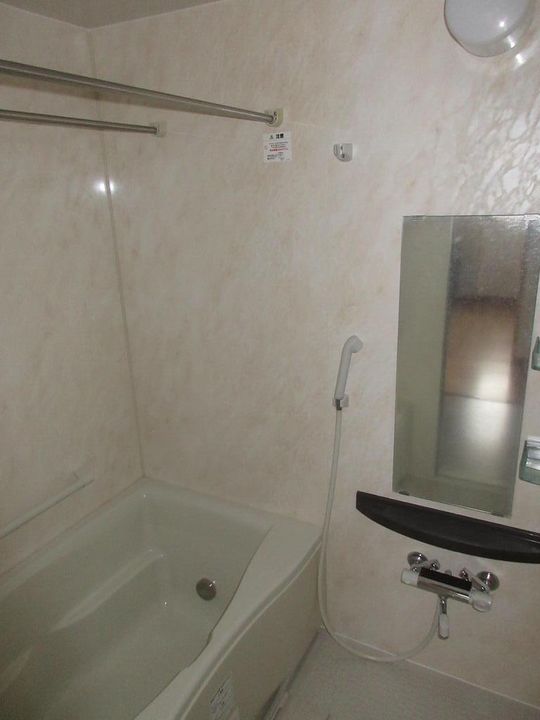 ソレイユ・イズミの風呂