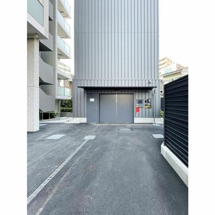 神奈川県横浜市鶴見区鶴見中央5(マンション)の賃貸物件の地図