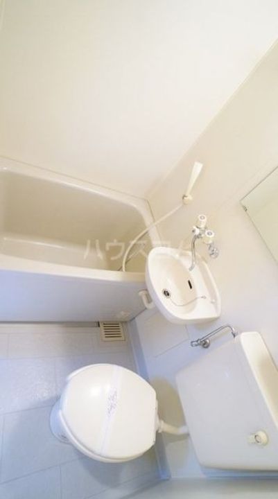 ドミトリーインテリジェンスの風呂