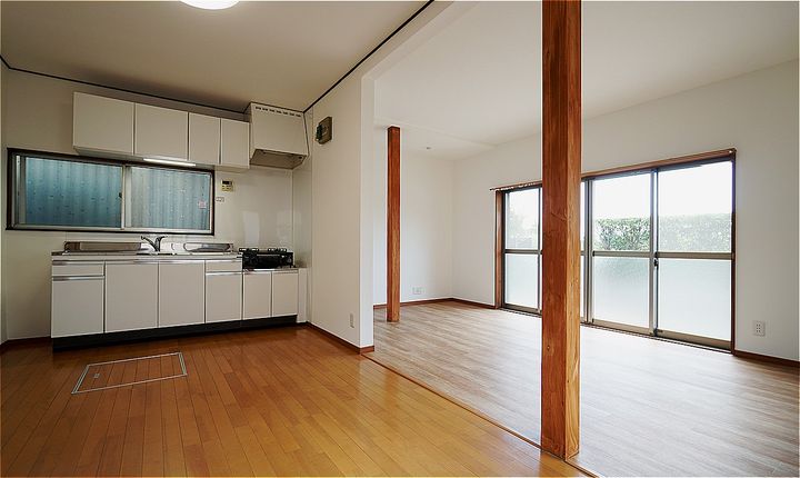 神奈川県横浜市緑区鴨居4(一戸建)の賃貸物件の居間