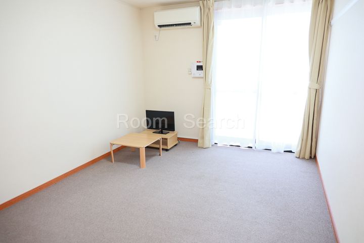 レオパレスみゆきIIの居間