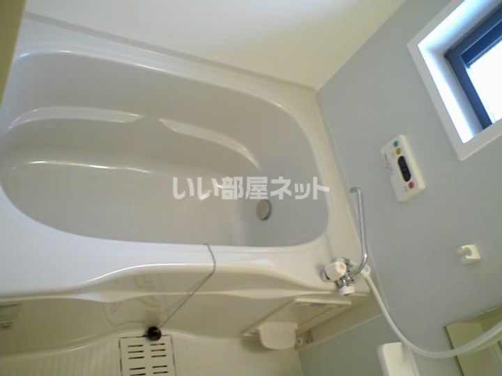 グリーン・コートIの風呂