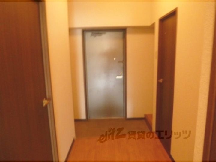 サウスビンの玄関