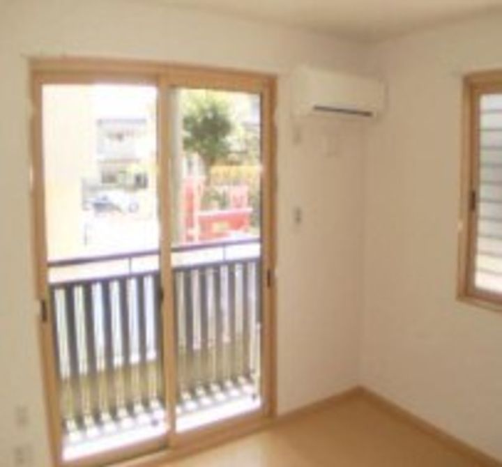 神奈川県横浜市磯子区中原2(アパート)の賃貸物件の居間