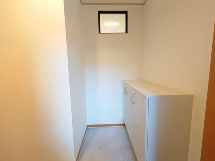 東京都府中市小柳町2(アパート)の賃貸物件の玄関