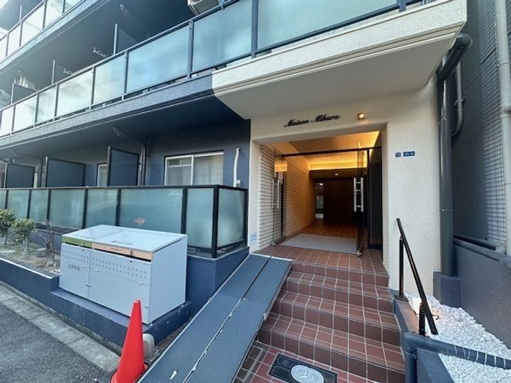 メゾン三原の地図