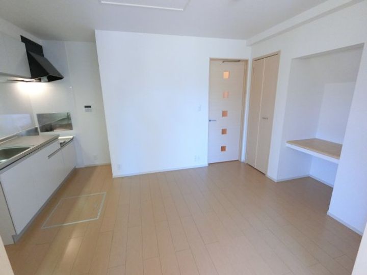 千葉県四街道市大日(アパート)の賃貸物件の居間