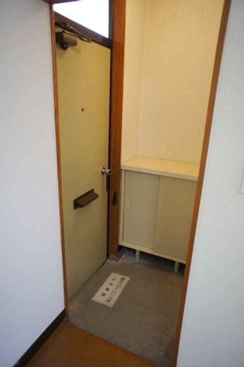 メゾン335の玄関