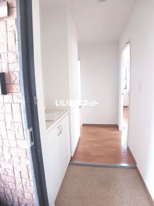 フォブール津森Dの玄関