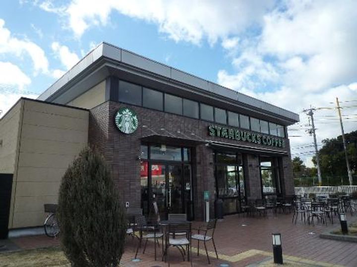 グリーンシャトーの周辺