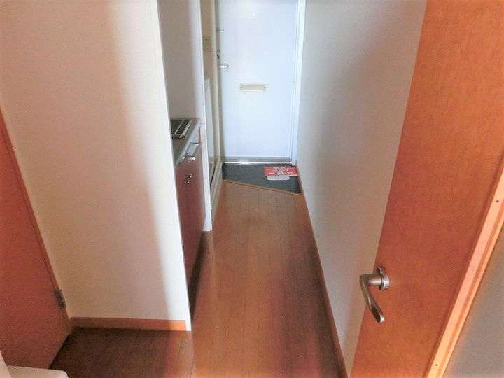 愛知県長久手市西浦(アパート)の賃貸物件の玄関