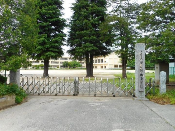 オークヒルズの周辺