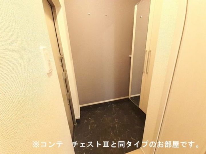 滋賀県草津市東草津3(アパート)の賃貸物件の玄関