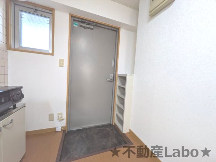 徳島県板野郡松茂町広島字鍬ノ先(マンション)の賃貸物件の玄関