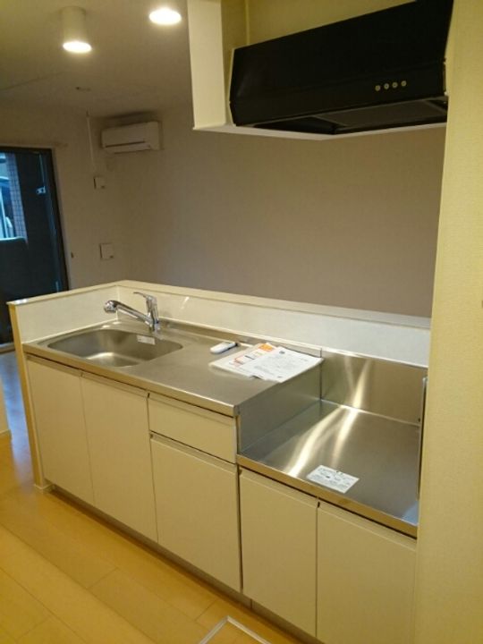 静岡県浜松市中央区高丘北1(アパート)の賃貸物件のキッチン
