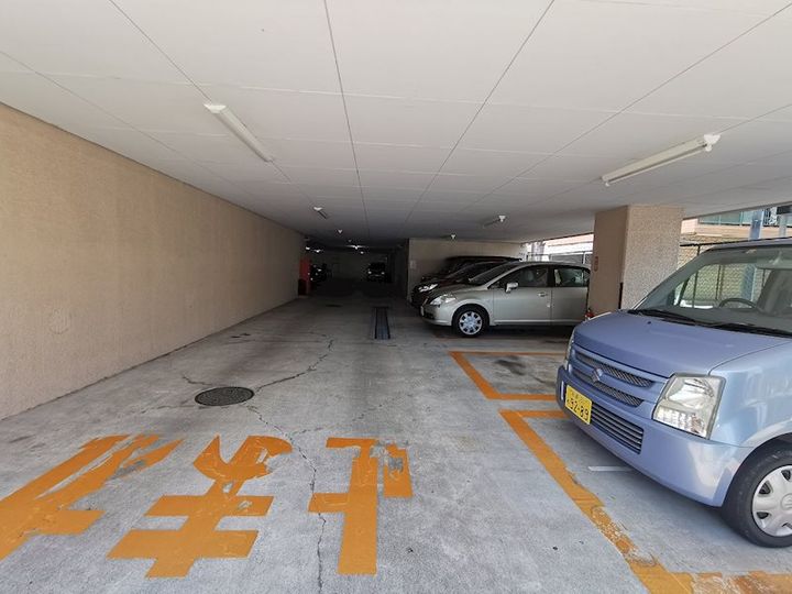 朝日本厚木マンションの地図