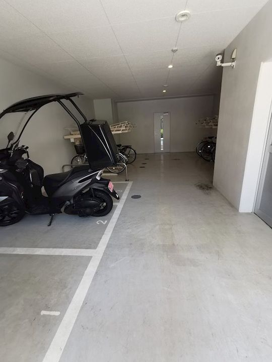 朝日本厚木マンションの地図