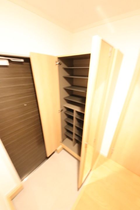 兵庫県尼崎市水堂町1(アパート)の賃貸物件の玄関