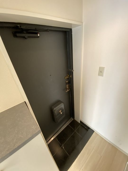 千葉県浦安市堀江5(マンション)の賃貸物件の玄関