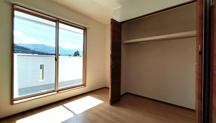 Pin tail  五岳 (パンテール ゴガク)   Aの内装