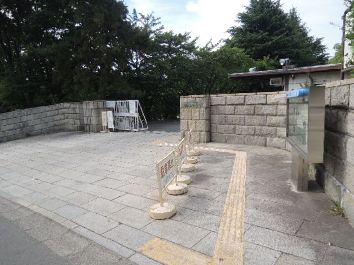 京都府京都市伏見区深草大亀谷大山町(一戸建)の賃貸物件の周辺