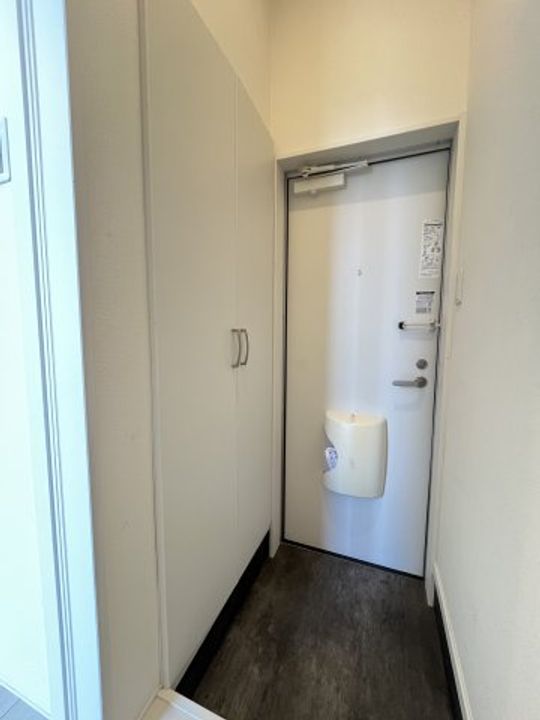 プレベールIVの玄関