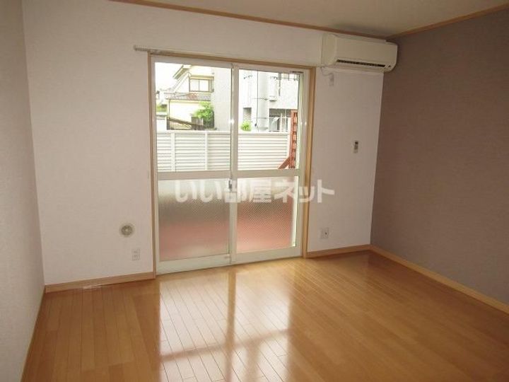 大阪府八尾市佐堂町1(一戸建)の賃貸物件の居間