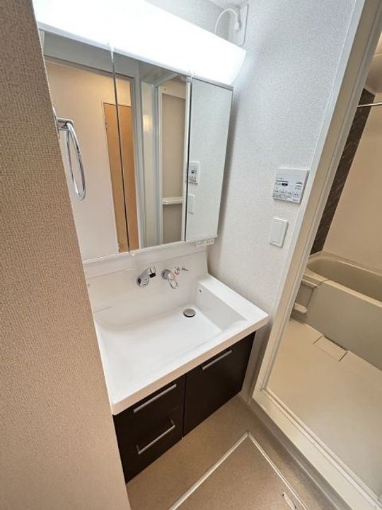 京都府京田辺市三山木西ノ河原の賃貸アパートの内装