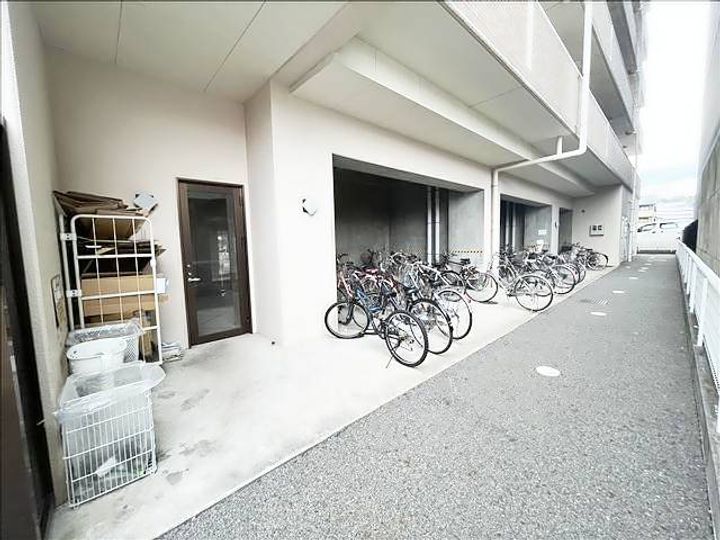 IRIS RESIDENCE曲金の地図