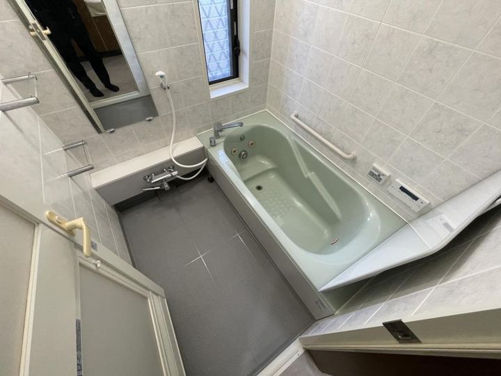 ワイエーエフハイム2号棟の風呂