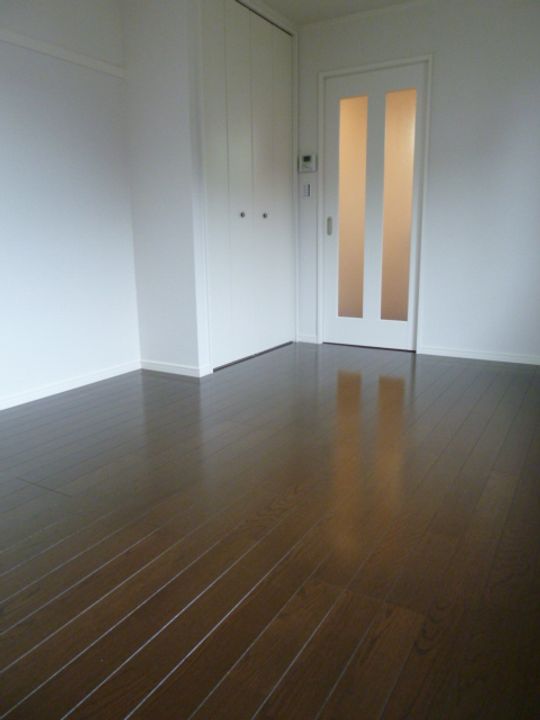 エバーグリーンIIIの居間