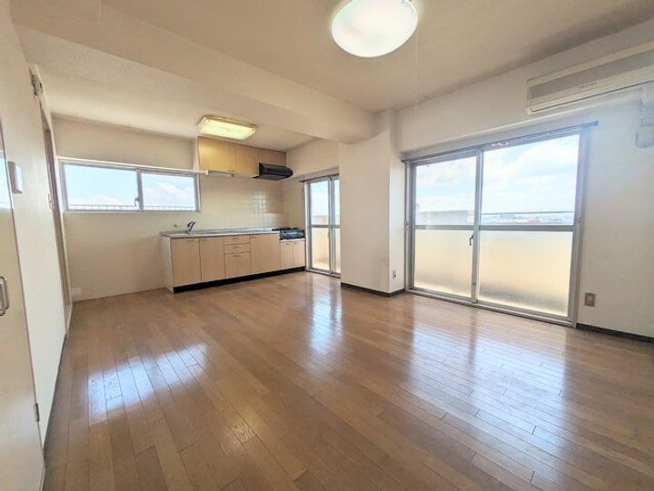 新潟県新潟市中央区西馬越(マンション)の賃貸物件の居間