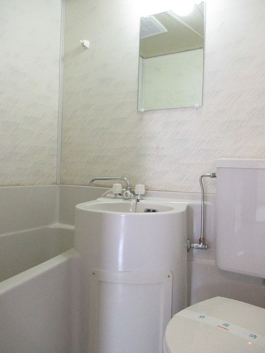 ハイネス松森Aの風呂