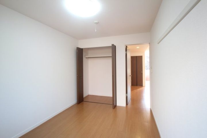 リバレインヒルズII(ペット飼育可)の内装