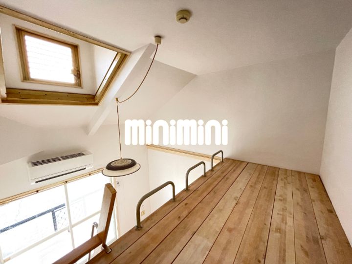 サトリオ草薙の内装